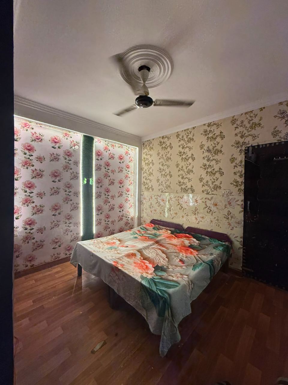 Room gate